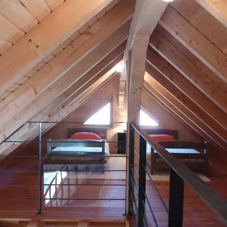 Independant Avec Jardin Et Acces Piscine Pres De St Pourcain - Fr-1-489-151